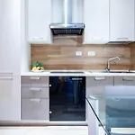 Apartment Le Pleiadi By Portofinovacanze Rapallo